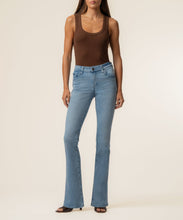 Load image into Gallery viewer, Natalie Mid-Rise Flare-Light Wash