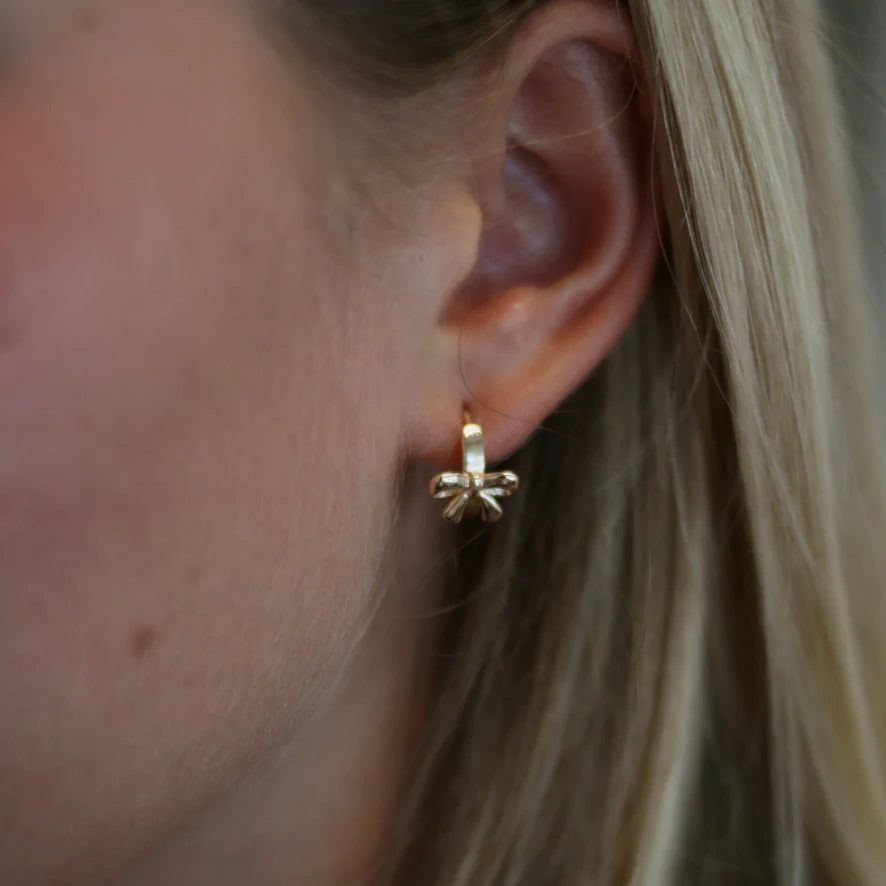 Huggie Hoops Dainty Bow