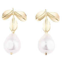 Load image into Gallery viewer, The Nellie Earrings