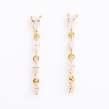 Load image into Gallery viewer, The Scout Earrings