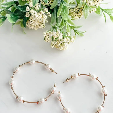 Nine to Midnight Pearl Earrings