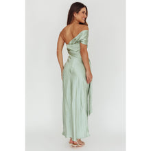 Load image into Gallery viewer, Drama Queen Maxi Dress