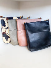 Load image into Gallery viewer, Classic Front Pocket Crossbody Sling