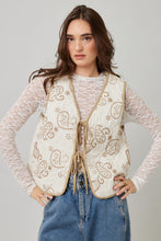 Load image into Gallery viewer, Chestnut Paisley Quilted Vest